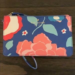 NEVER USED Kate Spade Wristlet